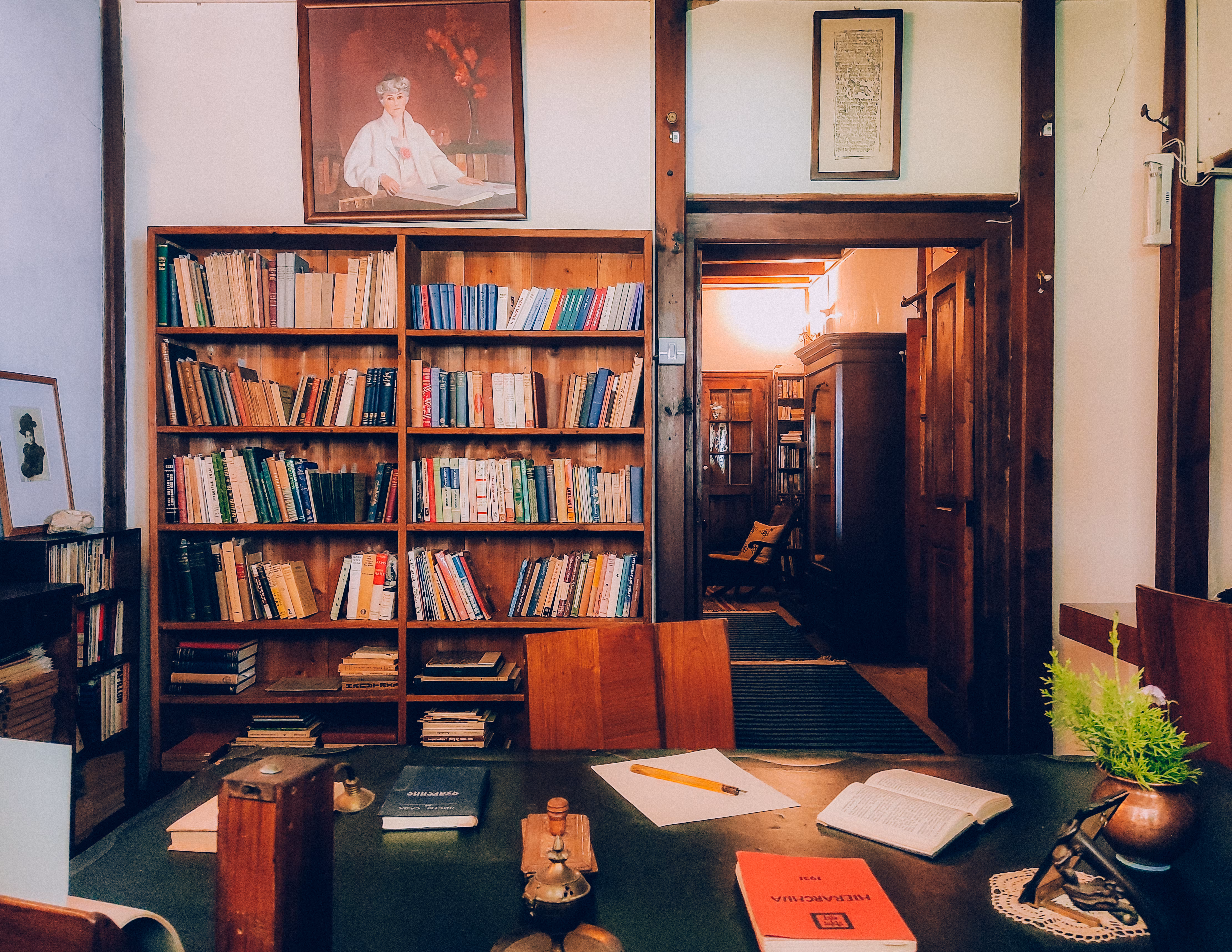 Time has stopped in Nicholas Roreich's Study